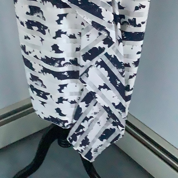 Black halo shift dress - Picture 6 of 8